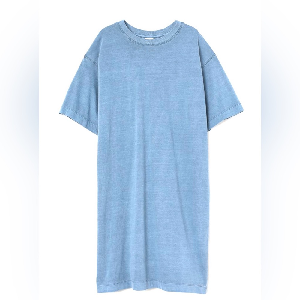 Light blue tshirt dress, extremely comfy, women’s size M